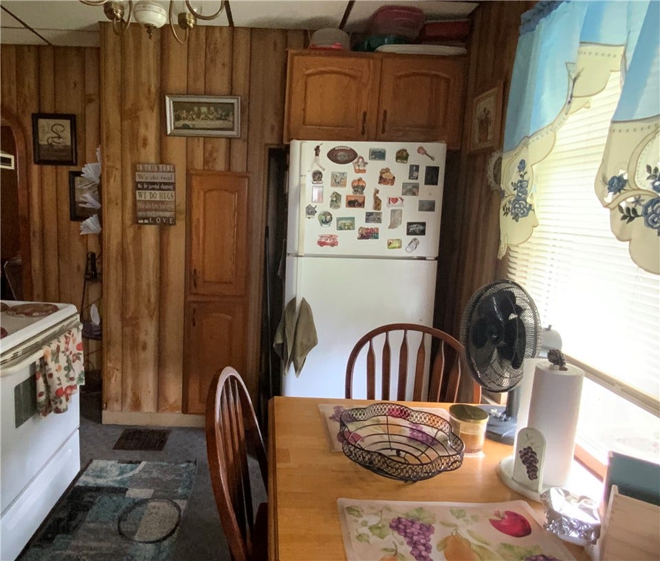55 Canton Ave, Washington, PA 15301