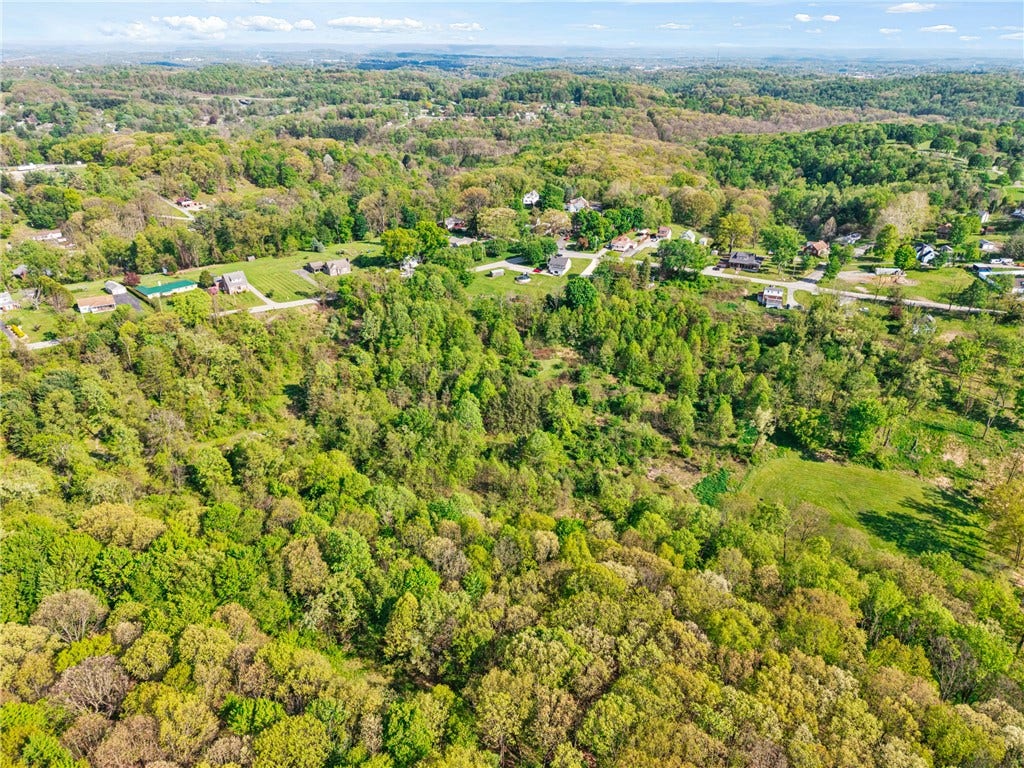 1503 Ridge Rd, Jeannette, PA 15644