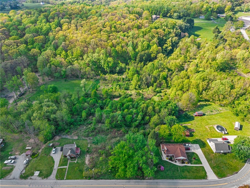1503 Ridge Rd, Jeannette, PA 15644