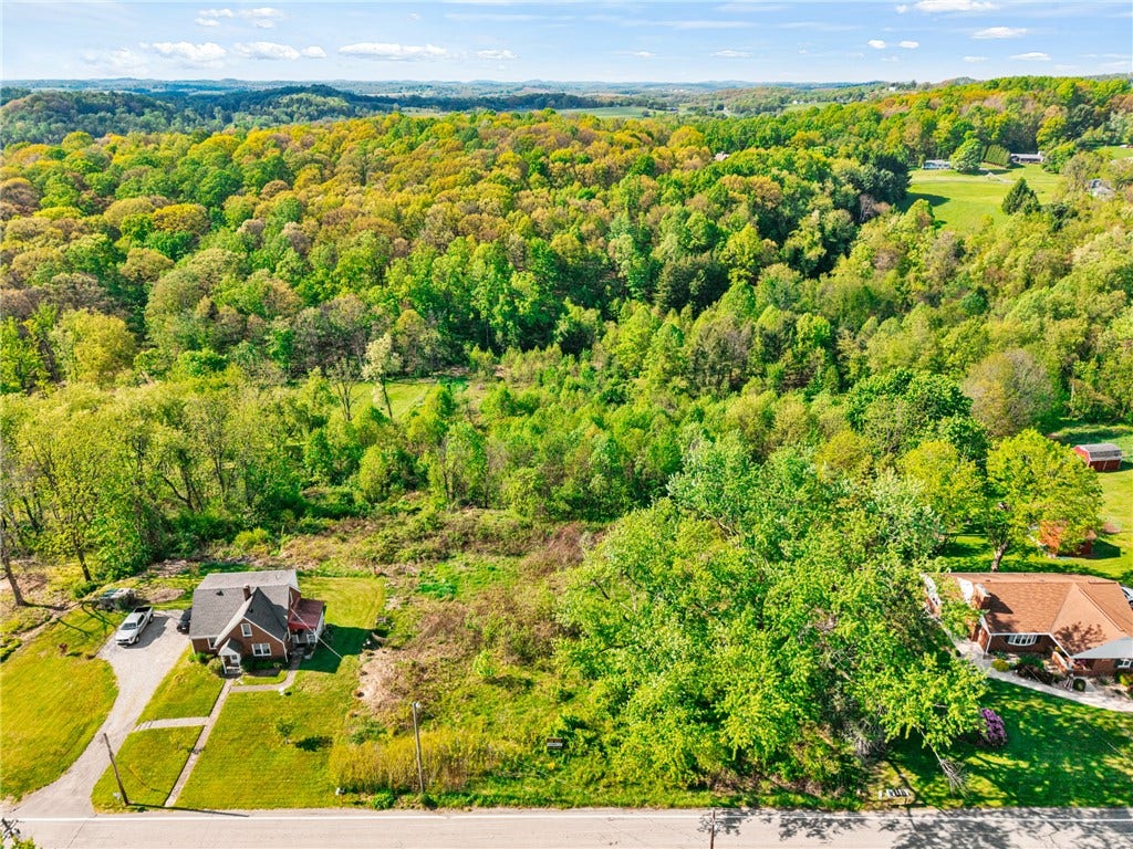 1503 Ridge Rd, Jeannette, PA 15644