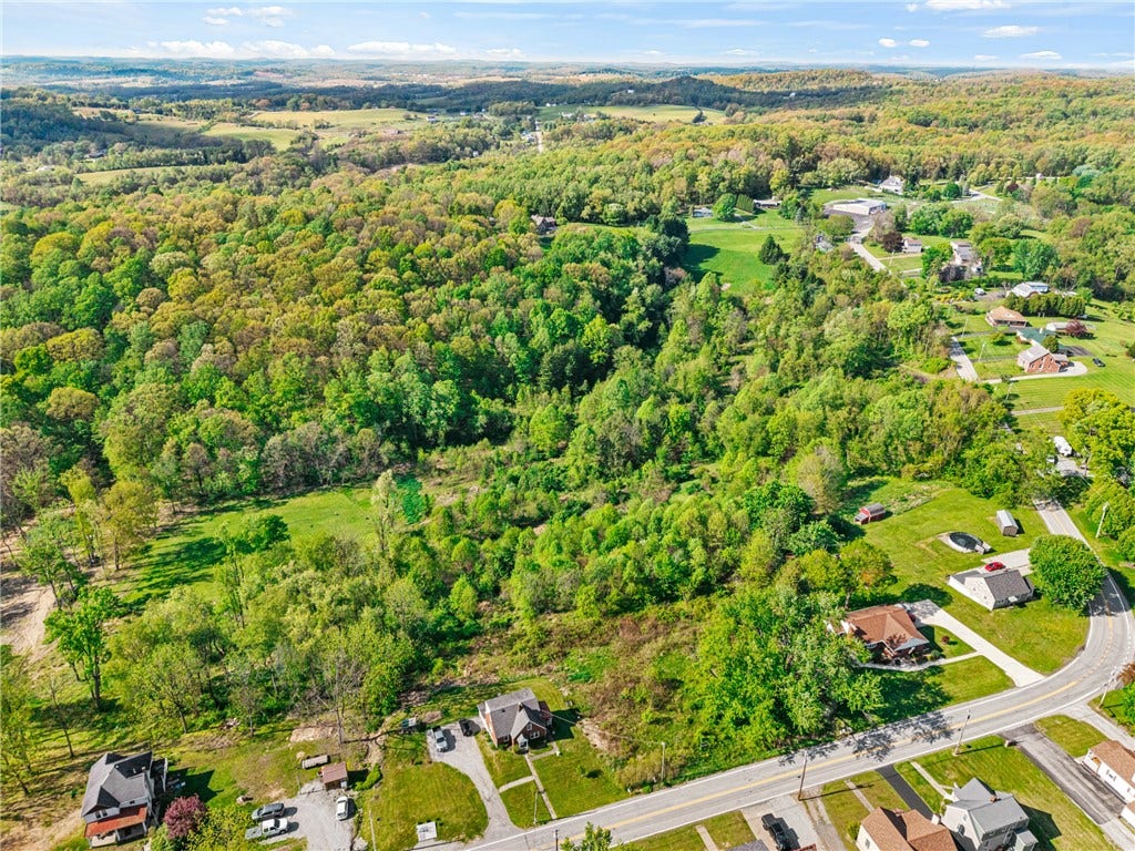 1503 Ridge Rd, Jeannette, PA 15644