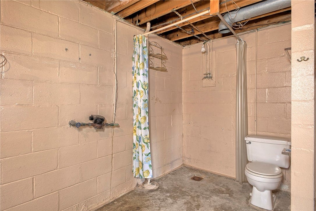 715 Parkview Terrace, Mount Pleasant, PA 15666