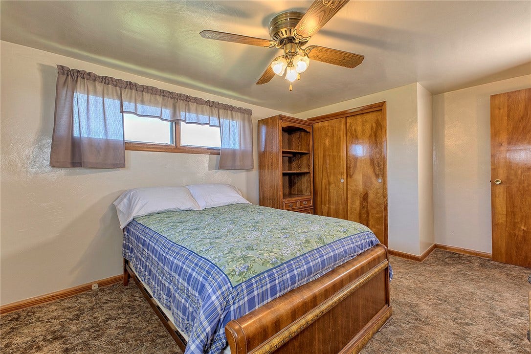 715 Parkview Terrace, Mount Pleasant, PA 15666
