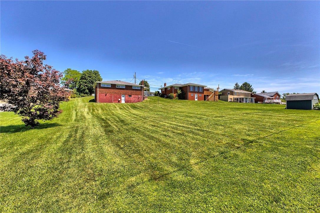715 Parkview Terrace, Mount Pleasant, PA 15666