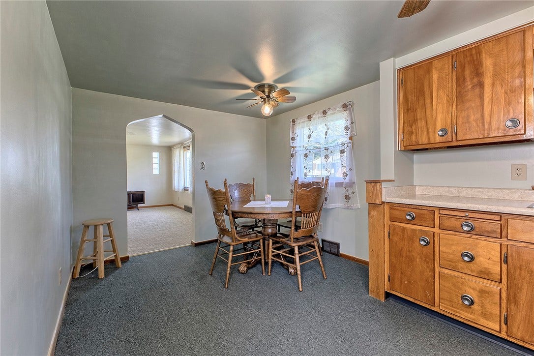 715 Parkview Terrace, Mount Pleasant, PA 15666