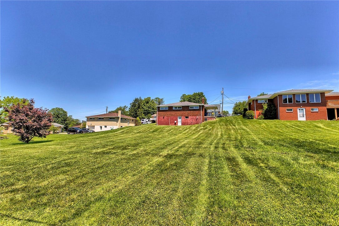 715 Parkview Terrace, Mount Pleasant, PA 15666
