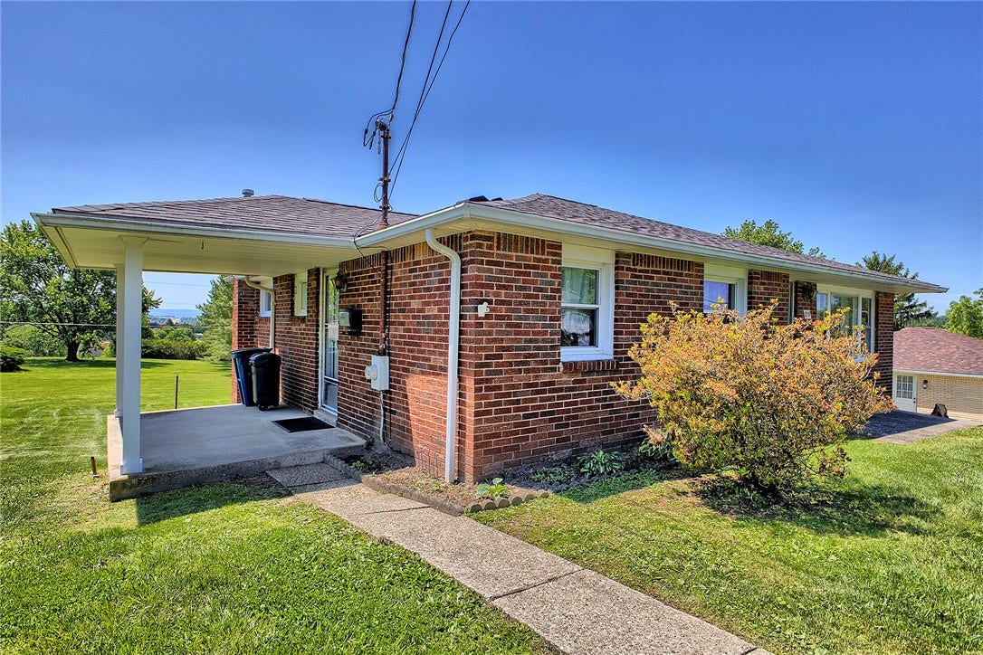 715 Parkview Terrace, Mount Pleasant, PA 15666