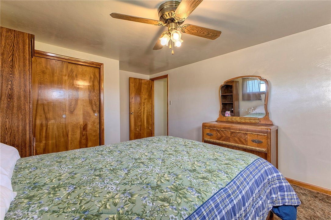 715 Parkview Terrace, Mount Pleasant, PA 15666
