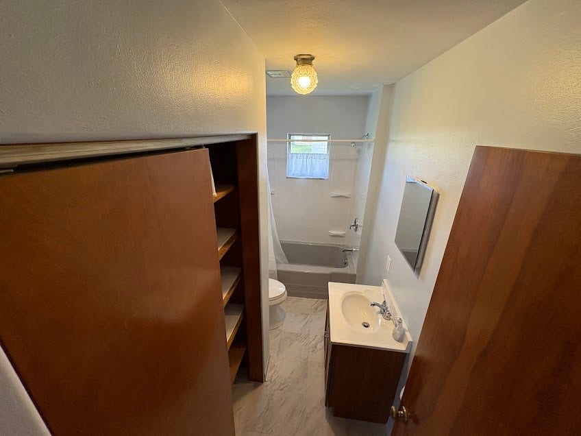 407 Vine St, Connellsville, PA 15425