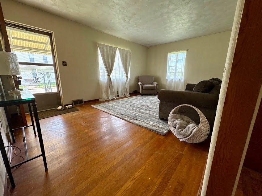 407 Vine St, Connellsville, PA 15425