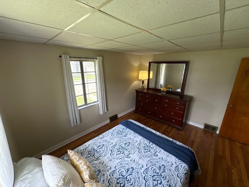 407 Vine St, Connellsville, PA 15425