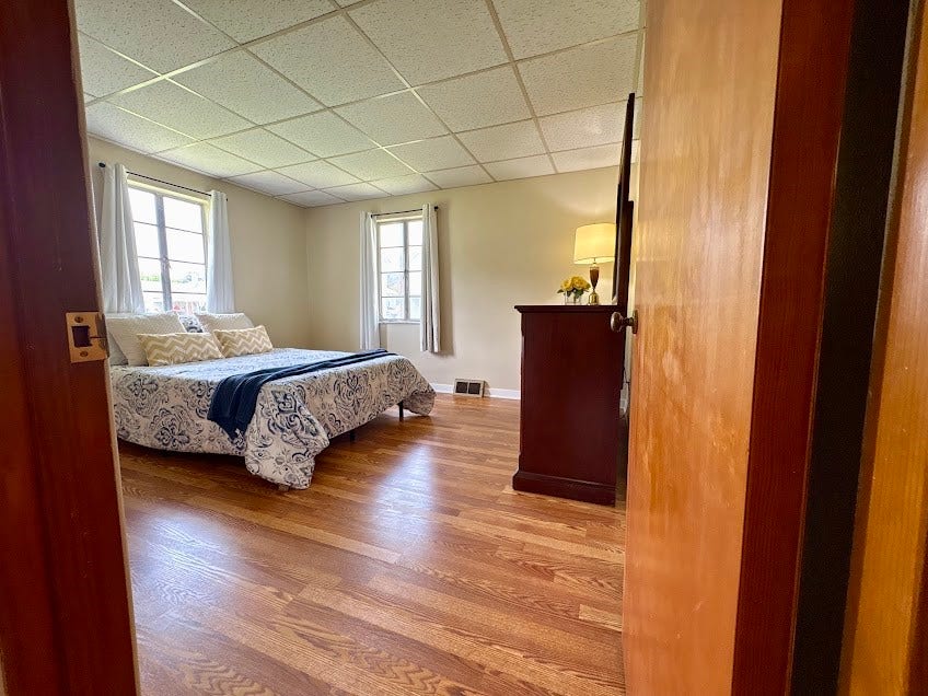 407 Vine St, Connellsville, PA 15425