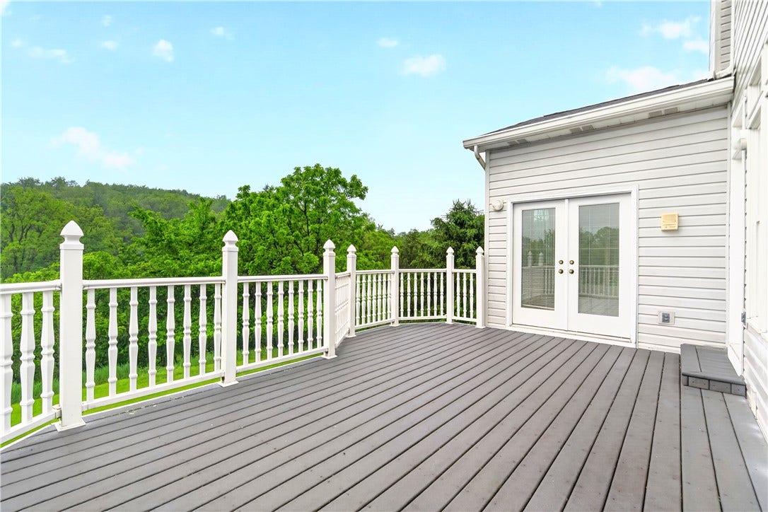 510 Princess Dr, Elizabeth, PA 15037