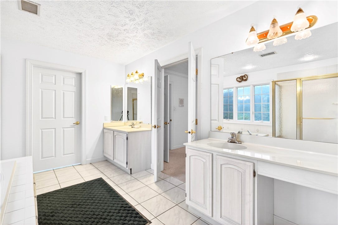 510 Princess Dr, Elizabeth, PA 15037