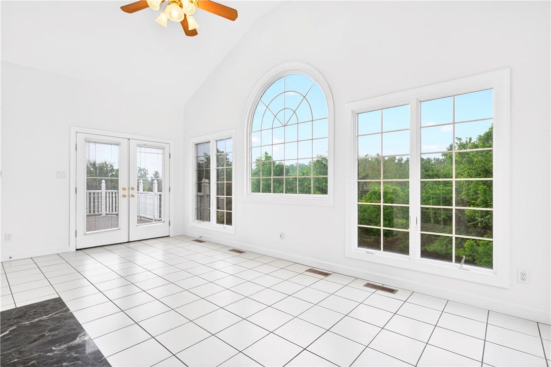 510 Princess Dr, Elizabeth, PA 15037