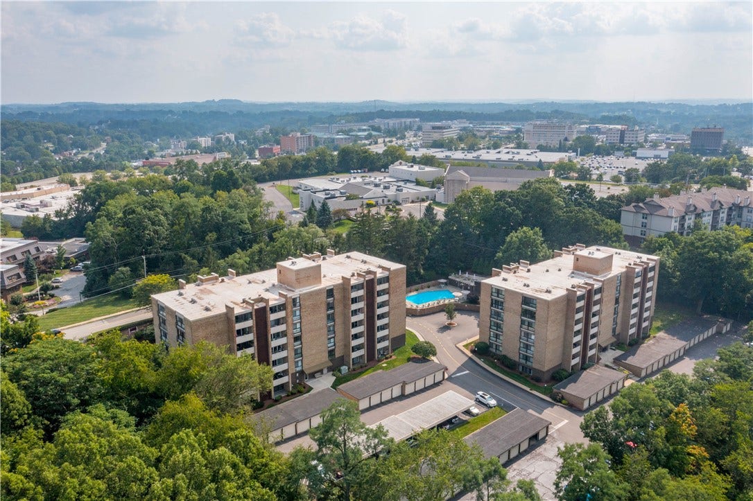 55 Highland Rd, #205, Bethel Park, PA 15102