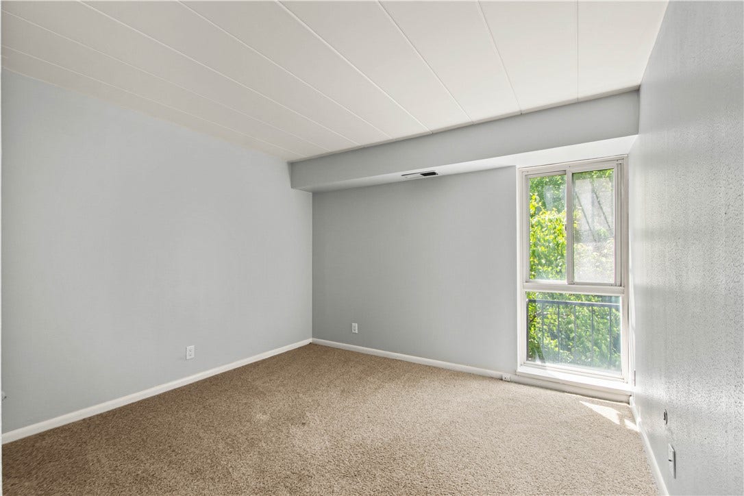 55 Highland Rd, #205, Bethel Park, PA 15102