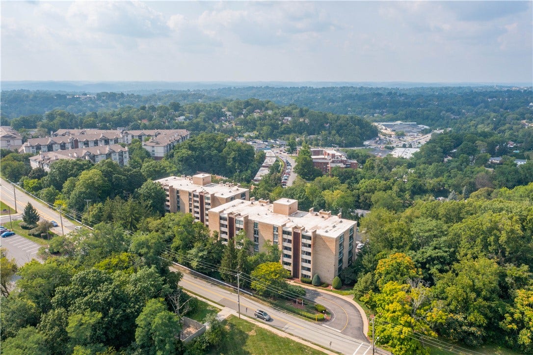 55 Highland Rd, #205, Bethel Park, PA 15102