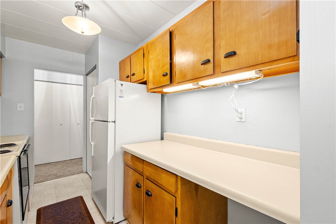 55 Highland Rd, #205, Bethel Park, PA 15102