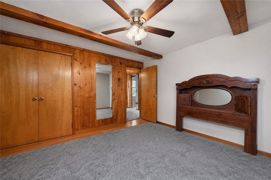1200 Robbie Dr, Irwin, PA 15642