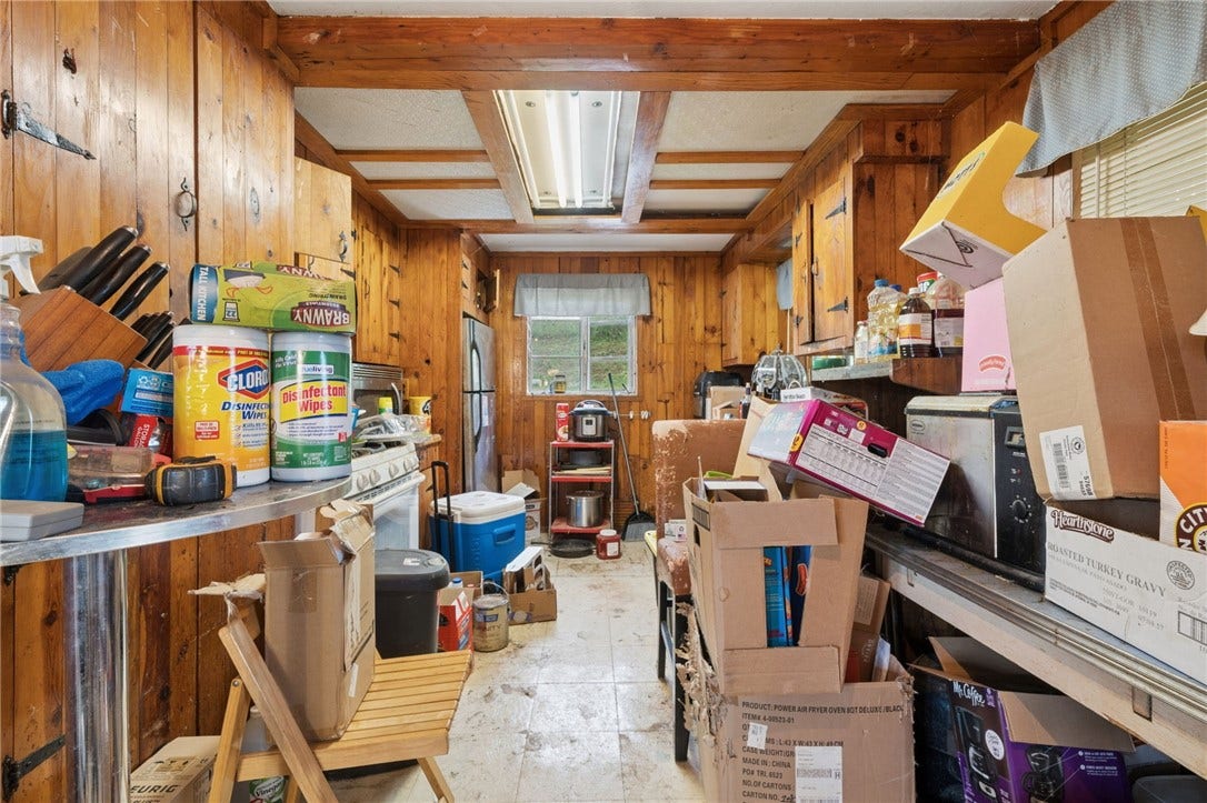 1200 Robbie Dr, Irwin, PA 15642