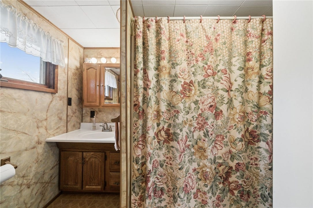 2651 Radebaugh Rd, Jeannette, PA 15644 2651 Radebaugh Rd, Jeannette, PA 15644