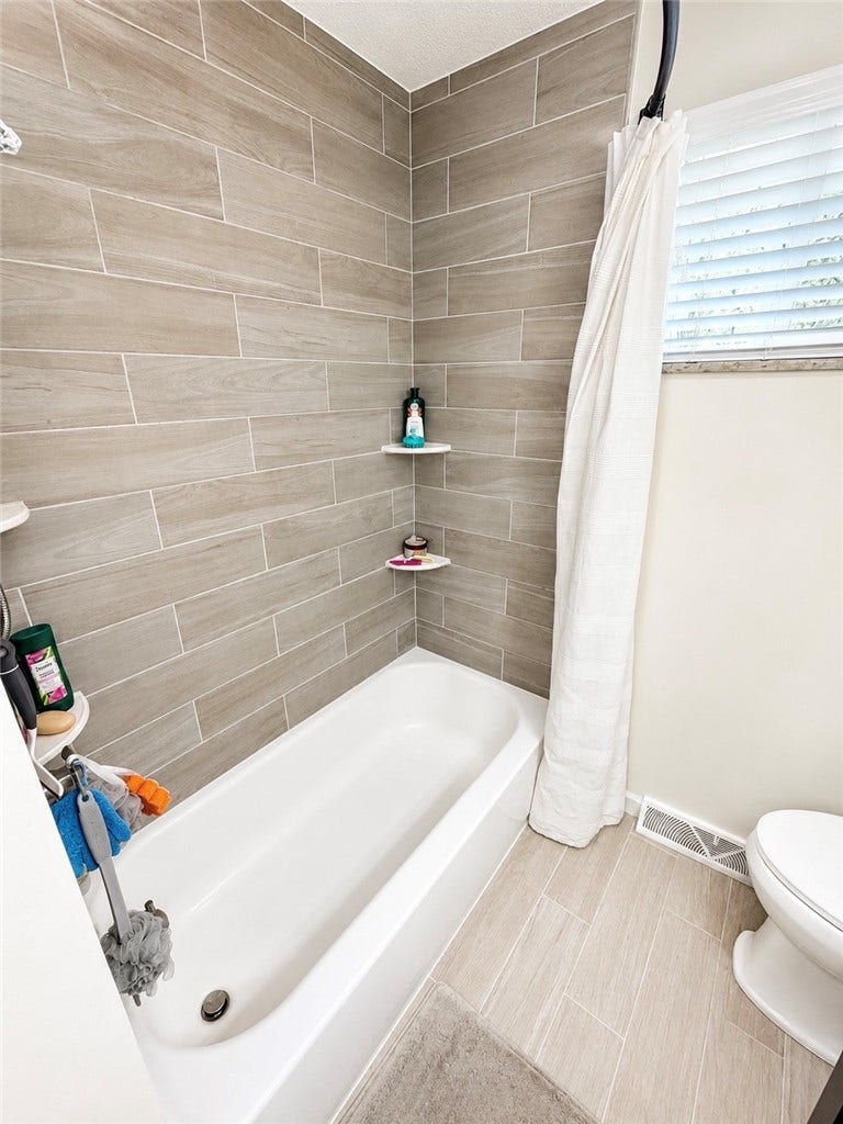 1 Loch Lomond Street, Uniontown, PA 15401