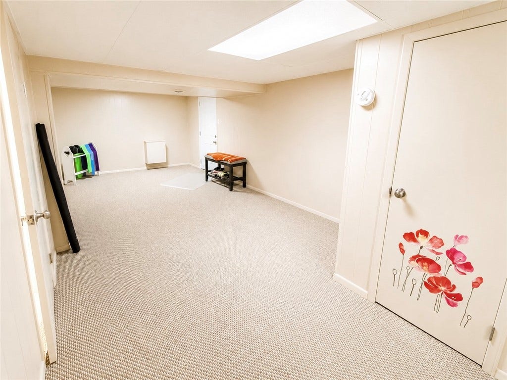 1 Loch Lomond Street, Uniontown, PA 15401