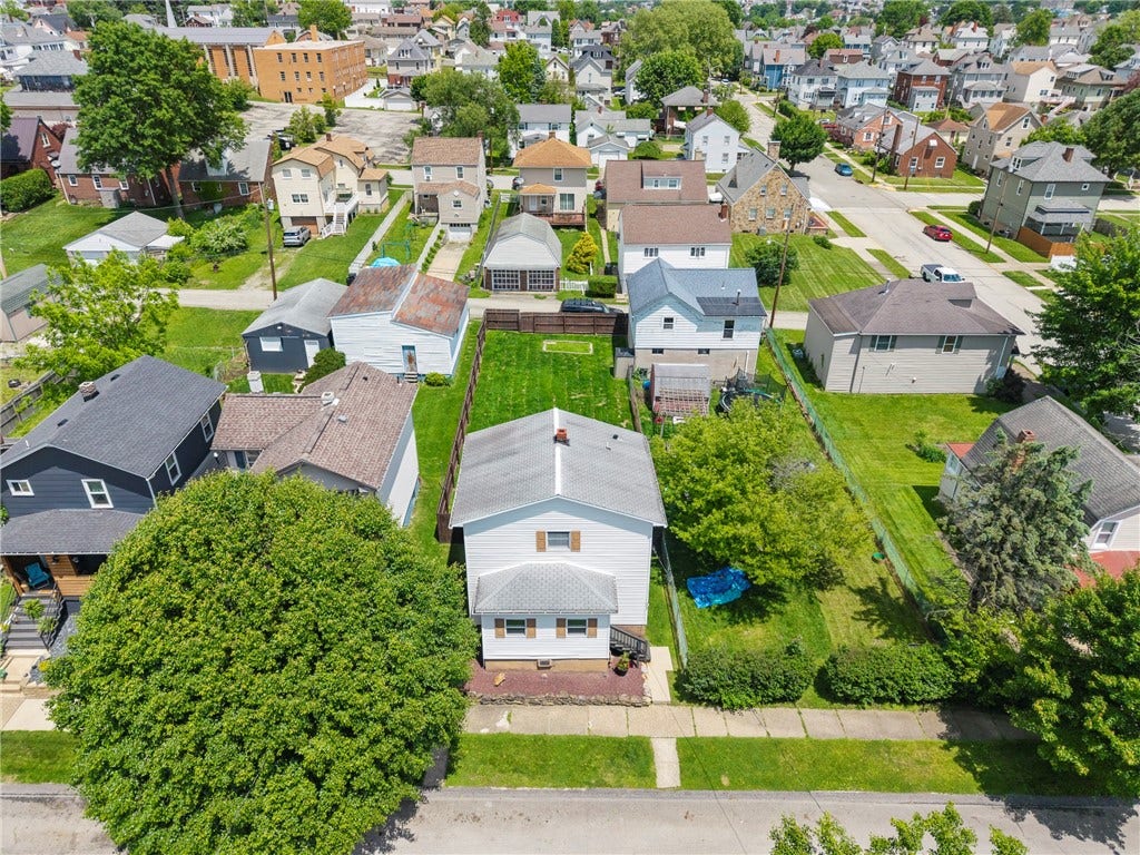 421 Sewickley St, Greensburg, PA 15601