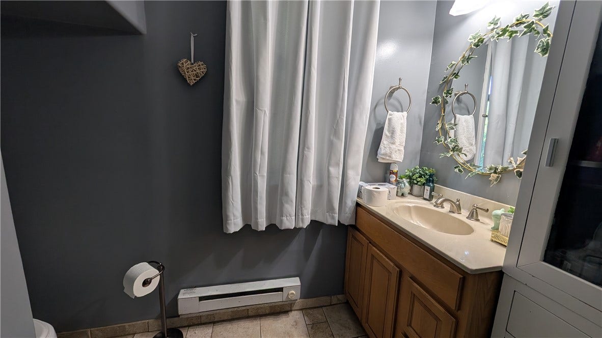 1241 Pittsburgh Road, Uniontown, PA 15401
