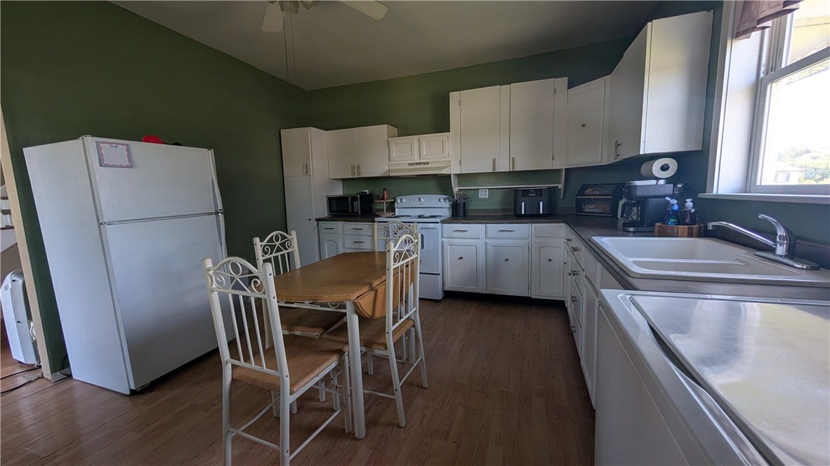 1241 Pittsburgh Road, Uniontown, PA 15401