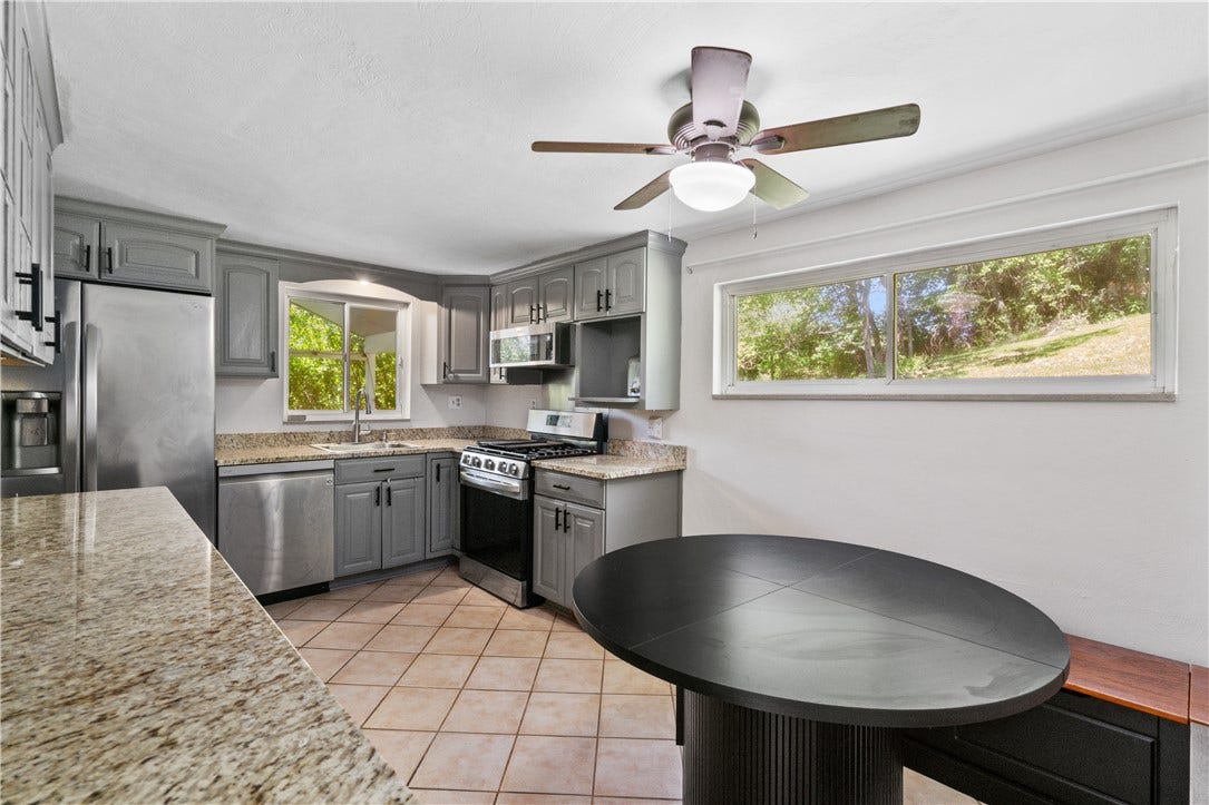 5690 Florida Ave, Bethel Park, PA 15102