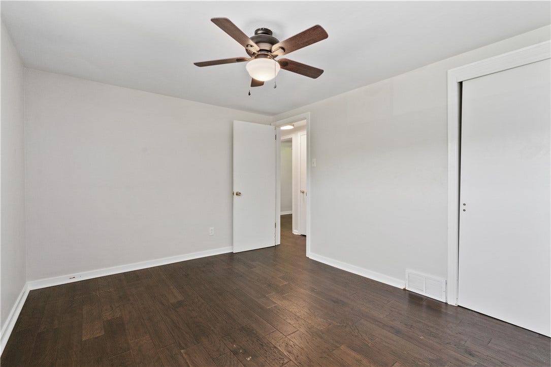 5690 Florida Ave, Bethel Park, PA 15102