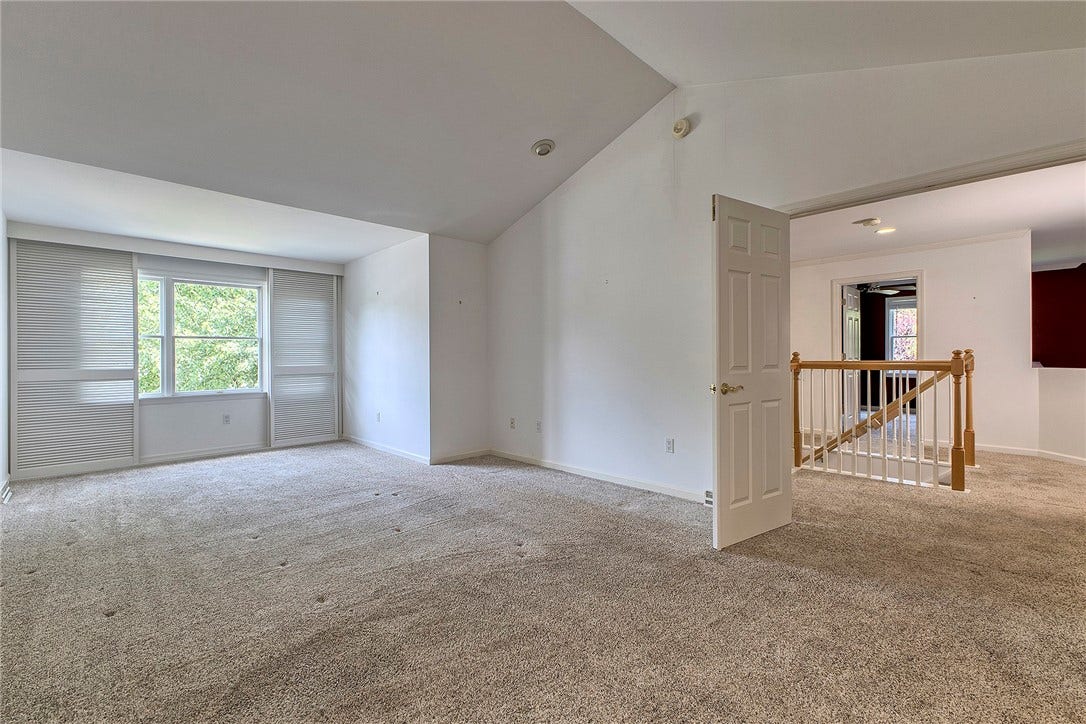 50 Lakeridge Drive, Greensburg, PA 15601