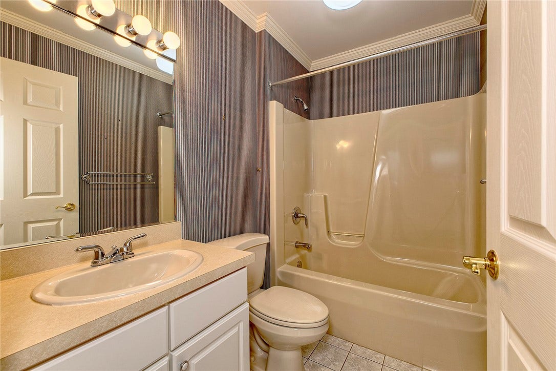 50 Lakeridge Drive, Greensburg, PA 15601