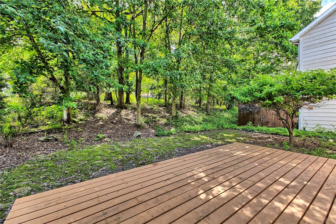 50 Lakeridge Drive, Greensburg, PA 15601