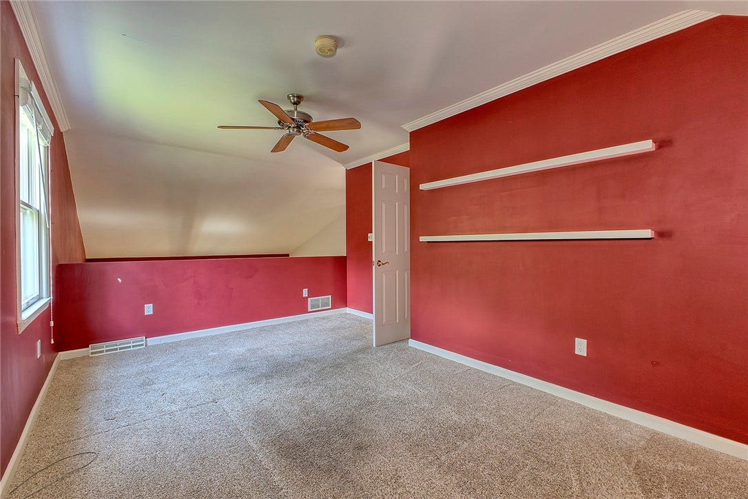 50 Lakeridge Drive, Greensburg, PA 15601