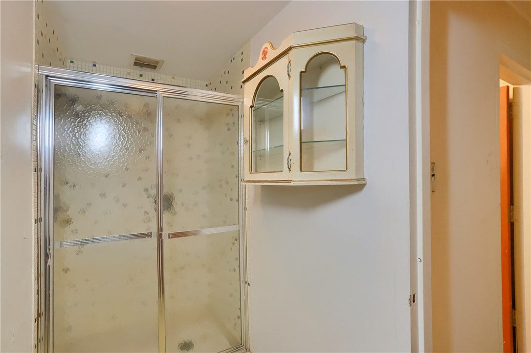 1729 B Rostraver Rd, Belle Vernon, PA 15012