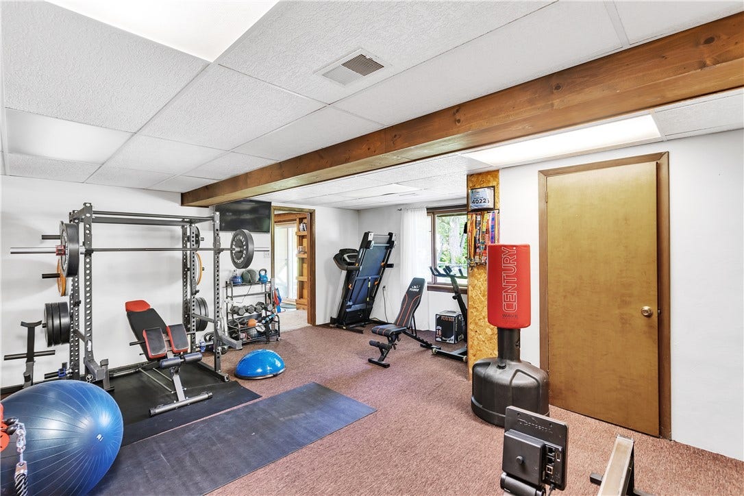 The 20x19 Bonus/Flex Room on Lower Level has a Window/Egress and Full Bath for a Possible 4th Bedroom, if Needed.