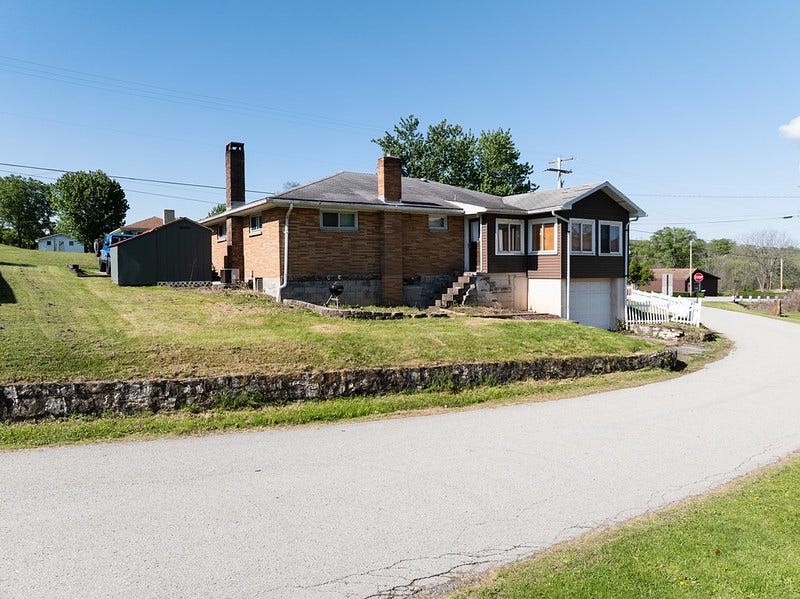 2741 Route 982, Mount Pleasant, PA 15666