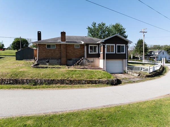 2741 Route 982, Mount Pleasant, PA 15666