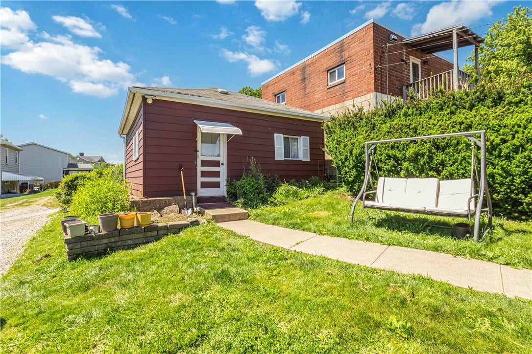 1040 Mace Street, Greensburg, PA 15601