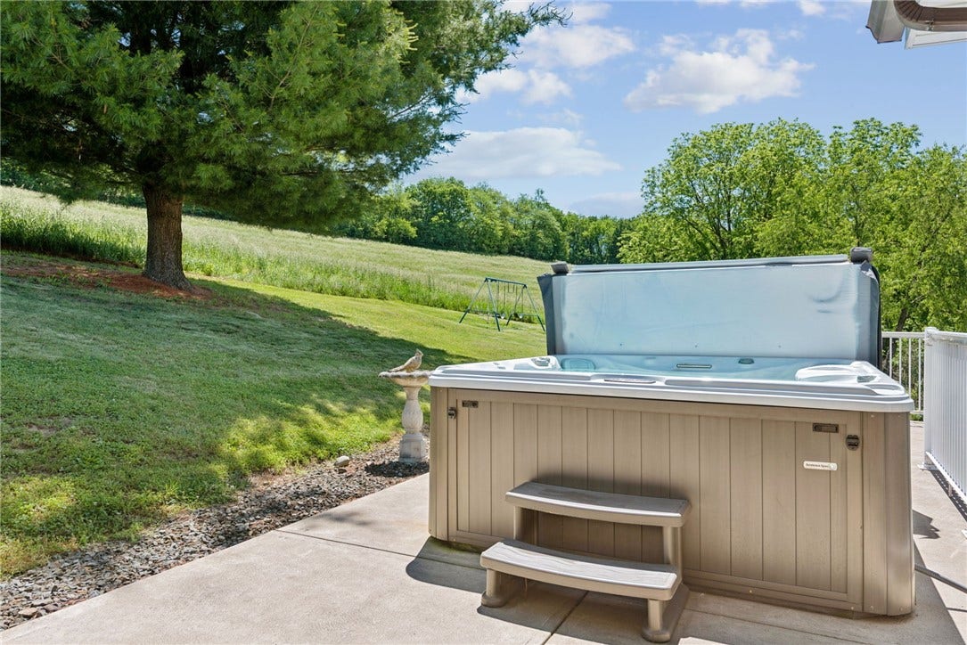 158 Harry Long Rd, Greensburg, PA 15601