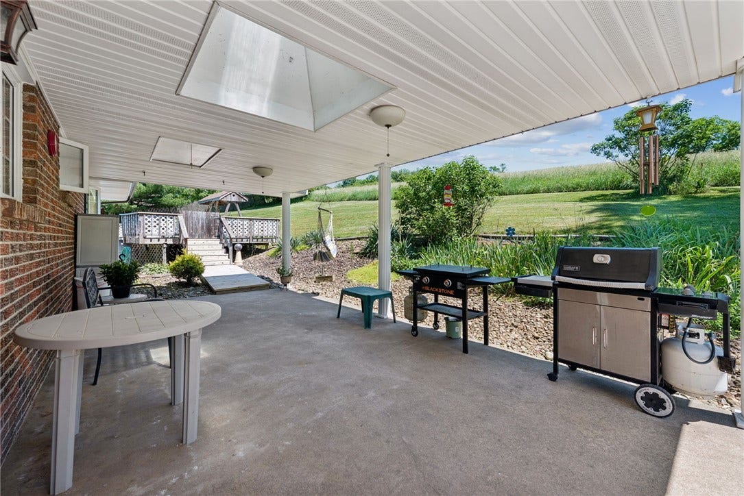 158 Harry Long Rd, Greensburg, PA 15601