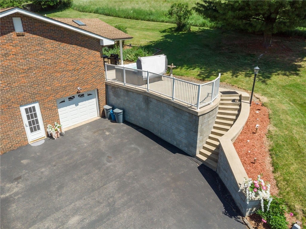 158 Harry Long Rd, Greensburg, PA 15601