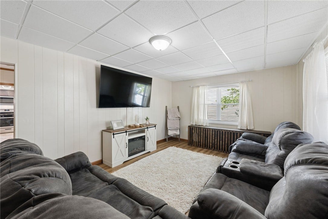 313 James St, Latrobe, PA 15650
