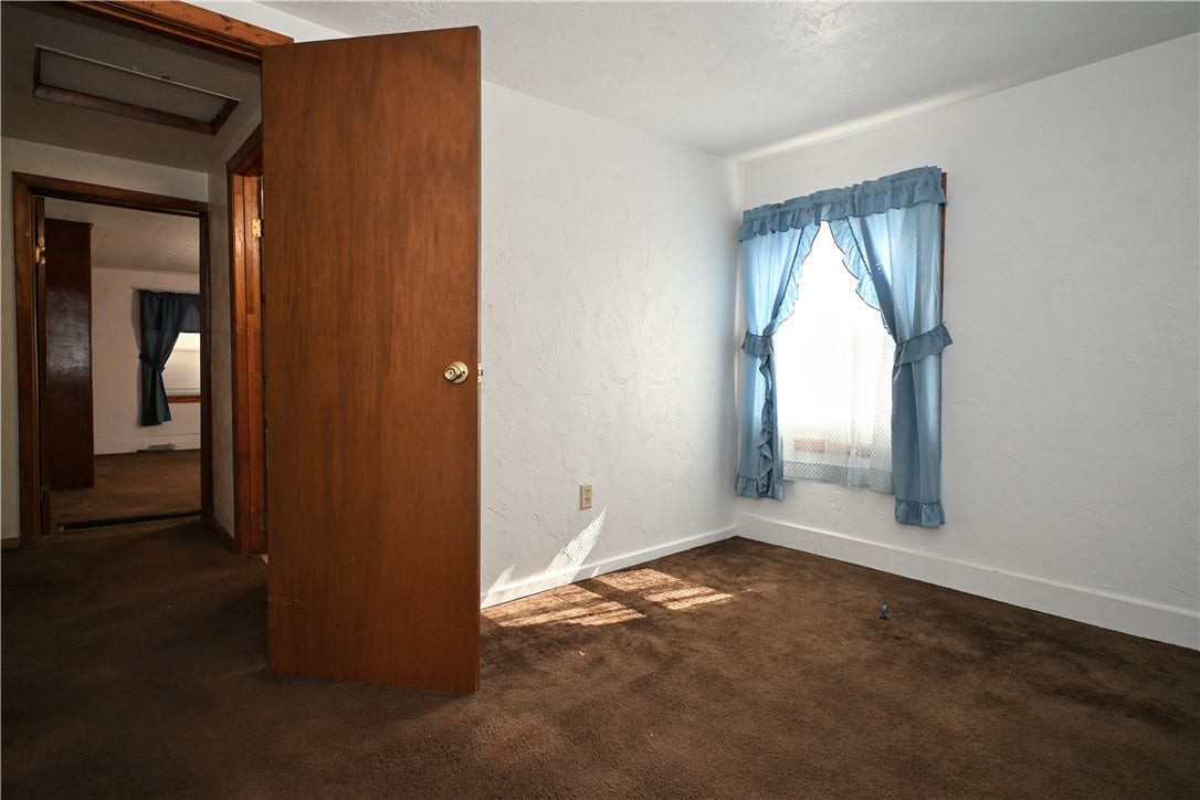 10415 Lilac Street, Irwin, PA 15642