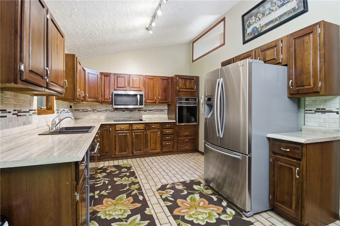 204 Republic St, Uniontown, PA 15401