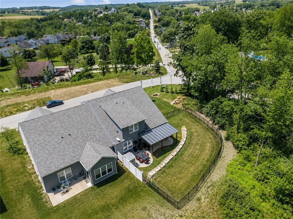 3003 Audrey Dr, Greensburg, PA 15601