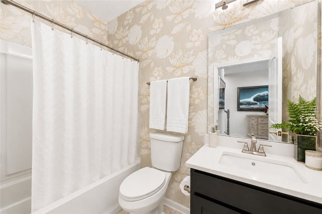 3003 Audrey Dr, Greensburg, PA 15601